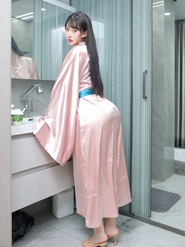 [�ڹ���ˮӡ] ���߶�lrene ԡ��Ӿ�� 85P